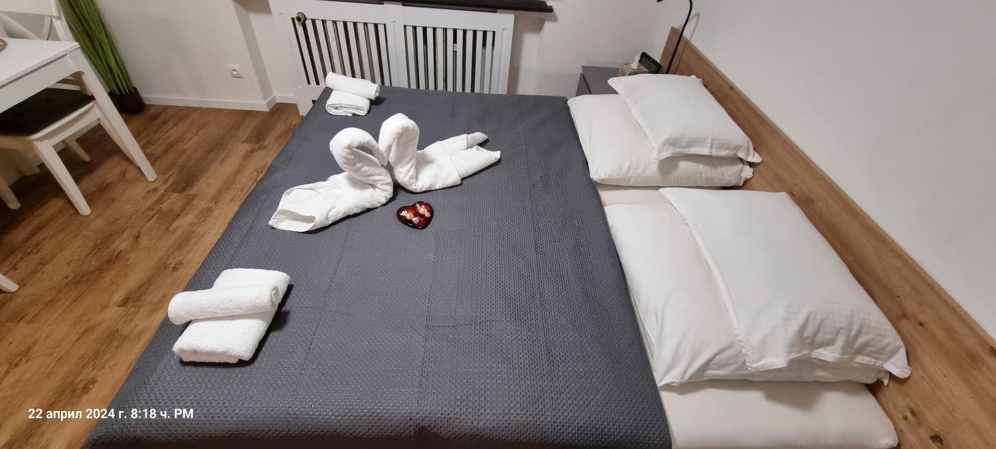 Studio Apartment Naehe S-Bahn Inklusive Parkplatz Oberesslingen Dış mekan fotoğraf